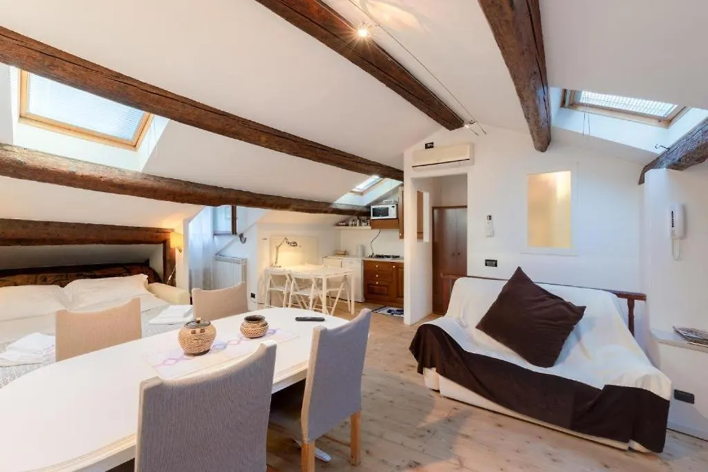 Cozy Attico Dei Furlani Up 4 Persons, Wifi And A/C Apartment Venice Italy
